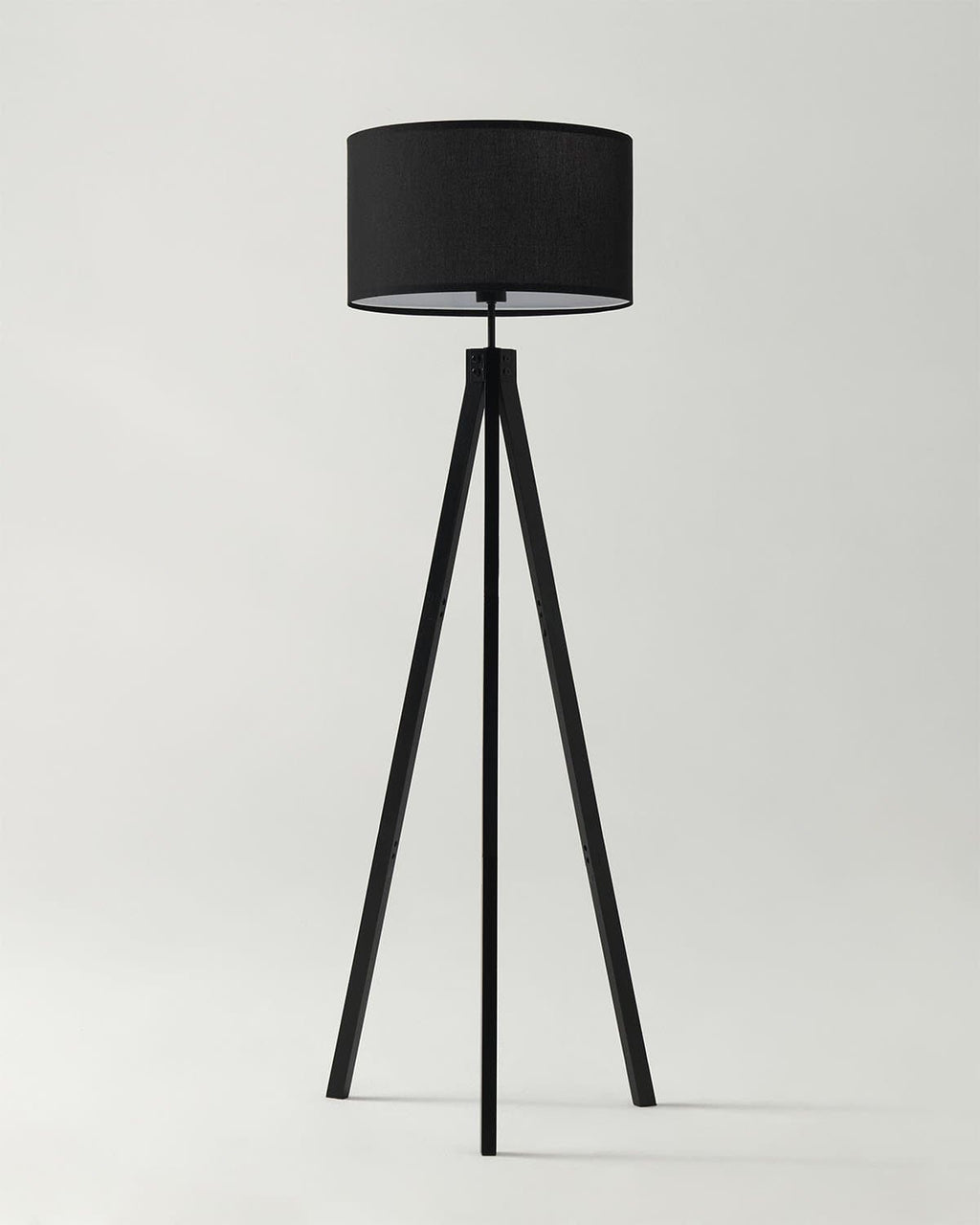 Wooden Tripod Floor Lamp – Fabric Drum Shade, 3-Way Dimmable LED, 152cm