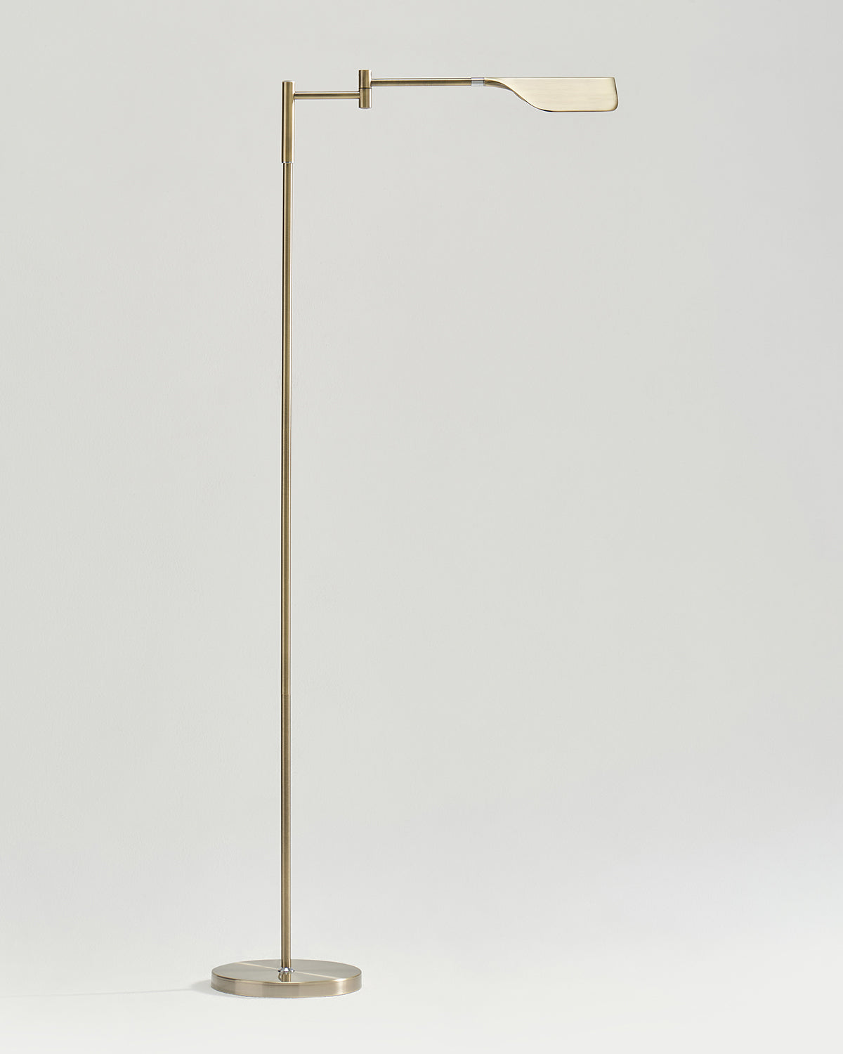 Leaf-Design Metal Floor Lamp – 3-Touch Dimmer LED, 135cm