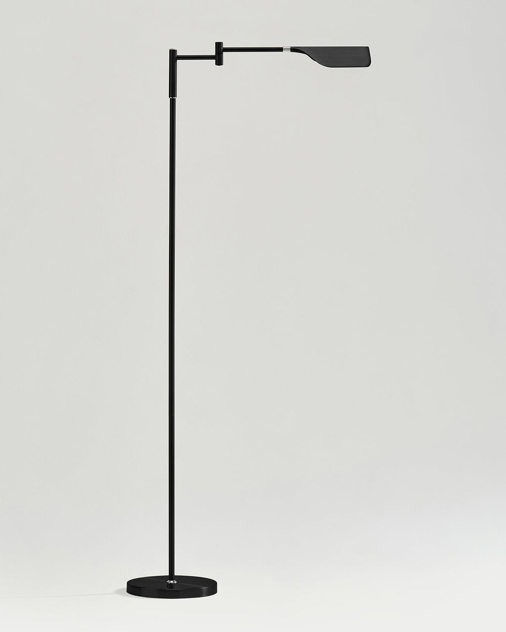 Leaf-Design Metal Floor Lamp – 3-Touch Dimmer LED, 135cm