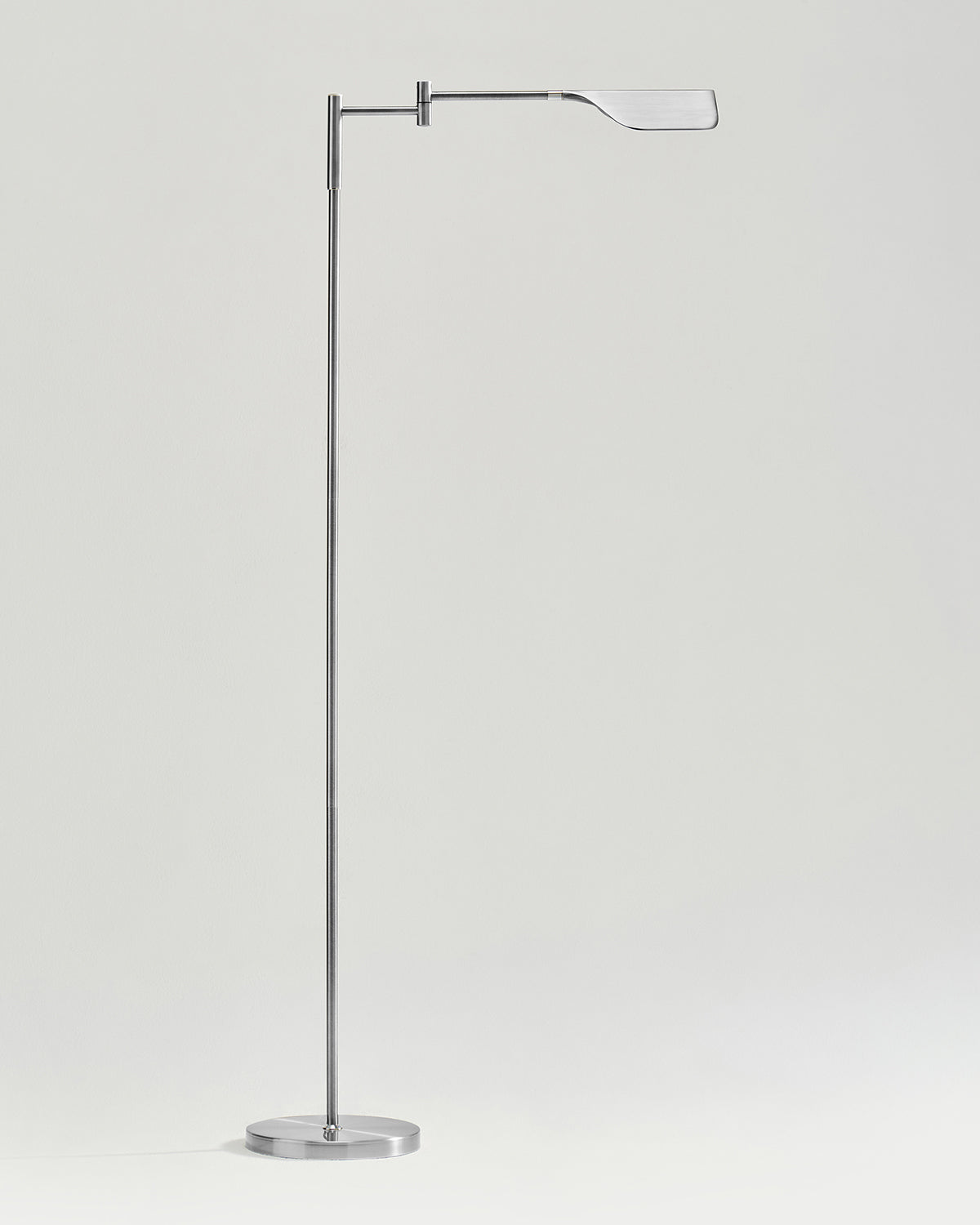 Leaf-Design Metal Floor Lamp – 3-Touch Dimmer LED, 135cm