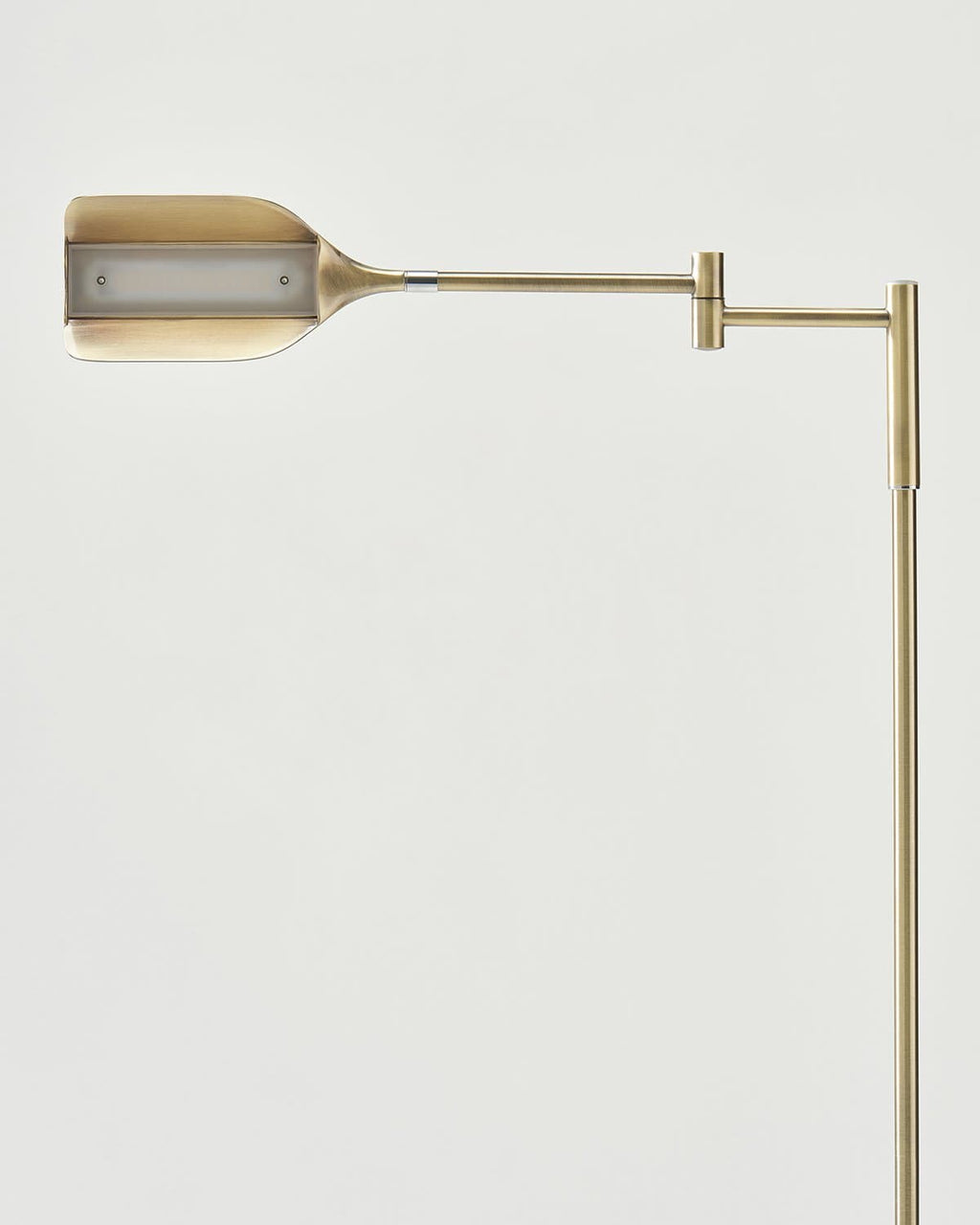 Leaf-Design Metal Floor Lamp – 3-Touch Dimmer LED, 135cm