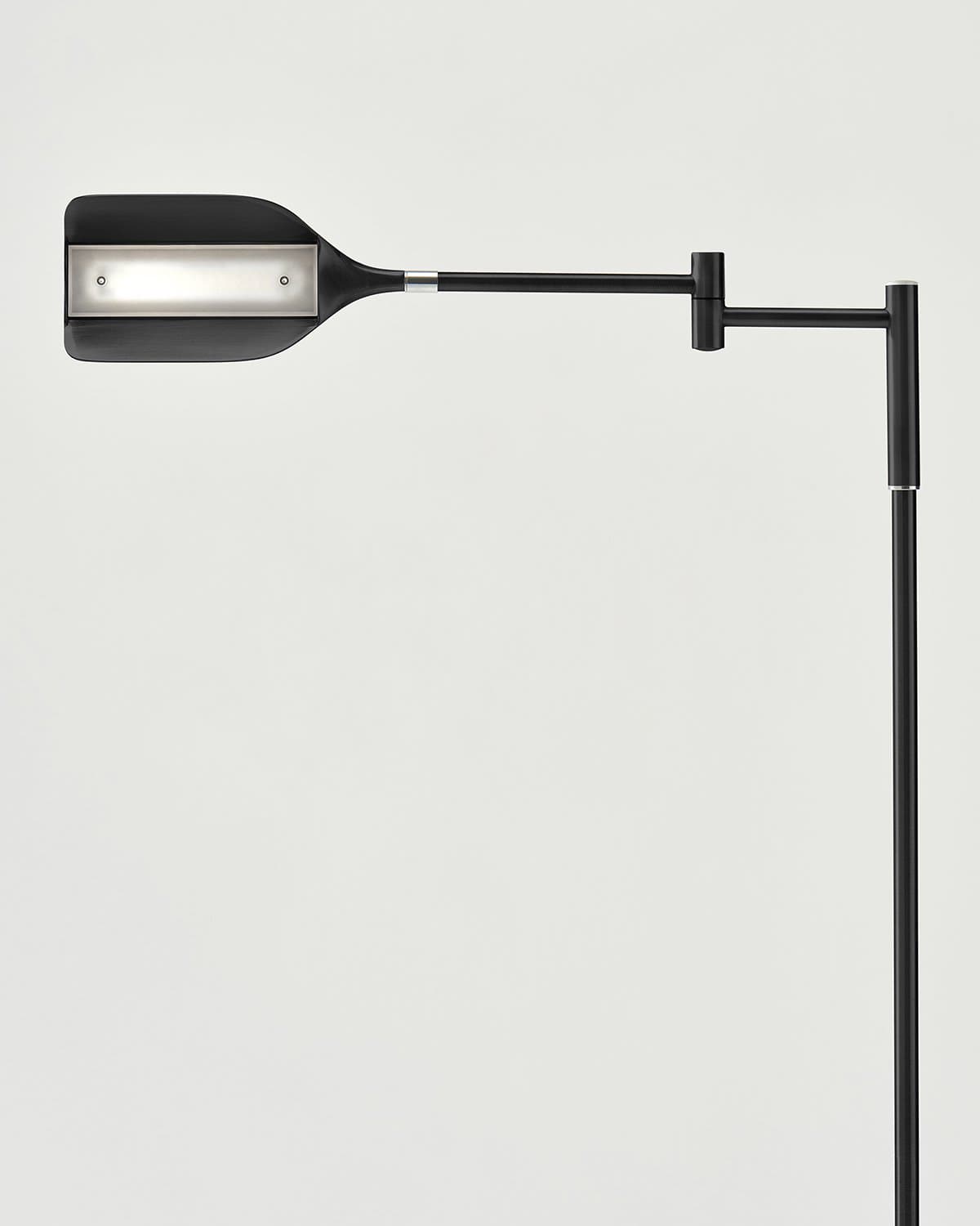 Leaf-Design Metal Floor Lamp – 3-Touch Dimmer LED, 135cm