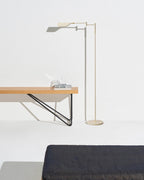 Leaf-Design Metal Floor Lamp – 3-Touch Dimmer LED, 135cm